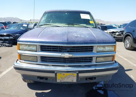 1998 Chevrolet K1500 Fleetside z USA, uszkodzony, nr VIN 2GCEK19R3W1237506